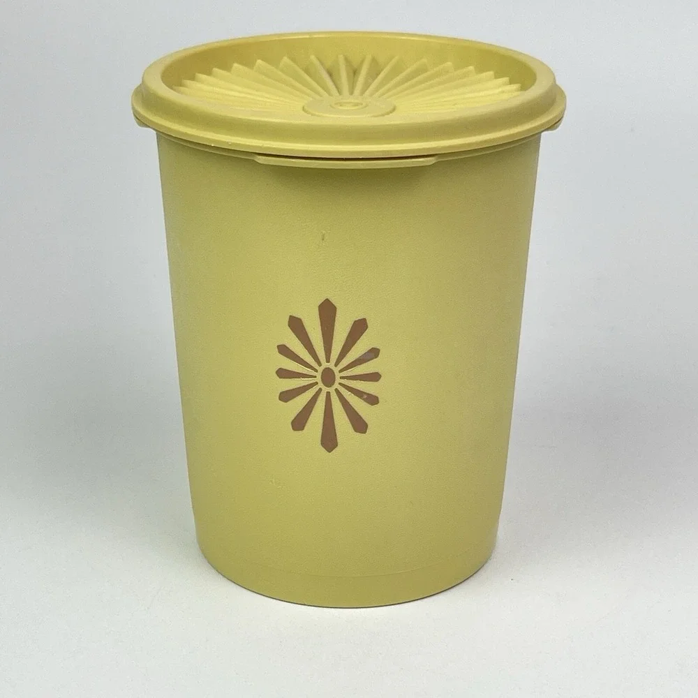 Vintage Servalier 5 Cup Harvest Gold Tupperware Canister With Lid 811-3